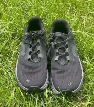 On Running Cloudmonster Black Magnet Running Shoes Sneakers (W 7.5)